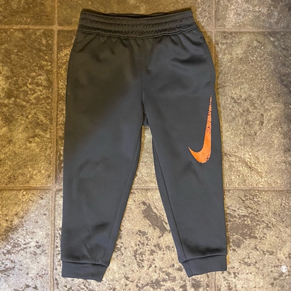Nike Dri-Fit & Fleece Toddler Joggers - Set of 2 (2T) - Picture 5 of 8